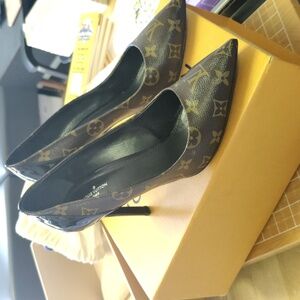 Authentic Louis Vuitton heels size 41 used